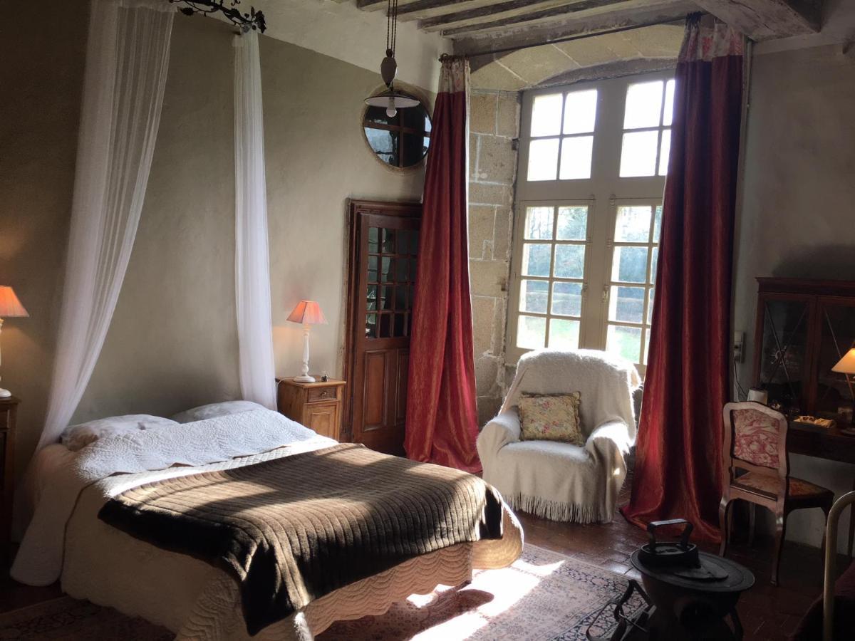 Chateau De Bourgon Montourtier Экстерьер фото
